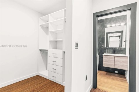 Villa ou maison à vendre à Miami, Floride: 3 chambres, 121.61 m2 № 2289111 - photo 14