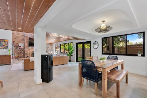 Villa ou maison à vendre à Miami Shores, Floride: 3 chambres, 275.64 m2 № 2250445 - photo 24