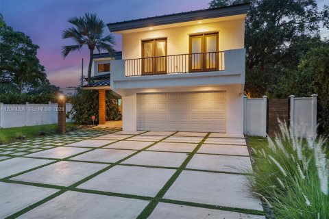 Villa ou maison à vendre à Miami Shores, Floride: 3 chambres, 275.64 m2 № 2250445 - photo 3