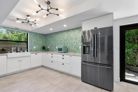 Villa ou maison à vendre à Miami Shores, Floride: 3 chambres, 275.64 m2 № 2250445 - photo 29
