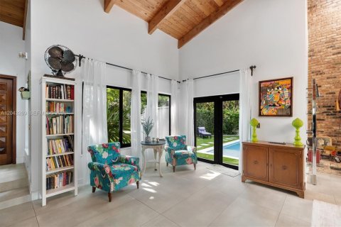 Villa ou maison à vendre à Miami Shores, Floride: 3 chambres, 275.64 m2 № 2250445 - photo 14