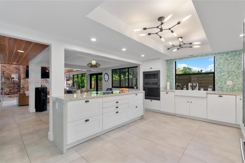 Villa ou maison à vendre à Miami Shores, Floride: 3 chambres, 275.64 m2 № 2250445 - photo 27