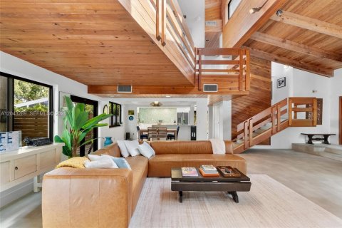 Villa ou maison à vendre à Miami Shores, Floride: 3 chambres, 275.64 m2 № 2250445 - photo 19