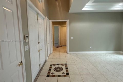 Casa en alquiler en Palmetto Bay, Florida, 4 dormitorios, 337.61 m2 № 2079203 - foto 9
