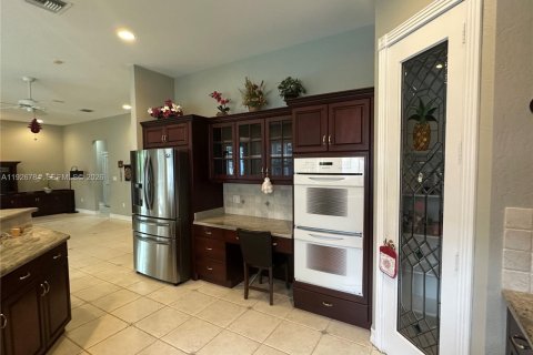 Casa en alquiler en Palmetto Bay, Florida, 4 dormitorios, 337.61 m2 № 2079203 - foto 18