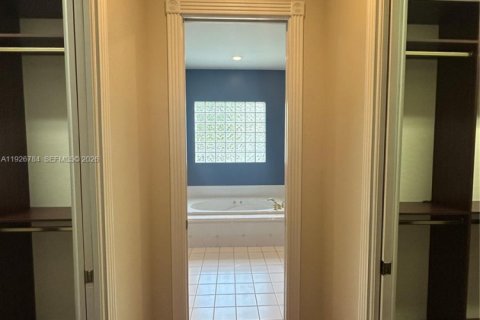 Casa en alquiler en Palmetto Bay, Florida, 4 dormitorios, 337.61 m2 № 2079203 - foto 23