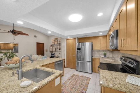House in Clearwater, Florida 3 bedrooms, 187.48 sq.m. № 1802322 - photo 13