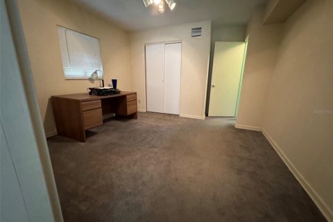 House in Kissimmee, Florida 3 bedrooms, 132.29 sq.m. № 2201073 - photo 24