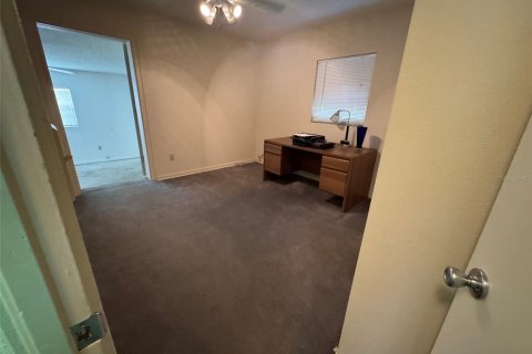 House in Kissimmee, Florida 3 bedrooms, 132.29 sq.m. № 2201073 - photo 23