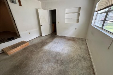 House in Kissimmee, Florida 3 bedrooms, 132.29 sq.m. № 2201073 - photo 25