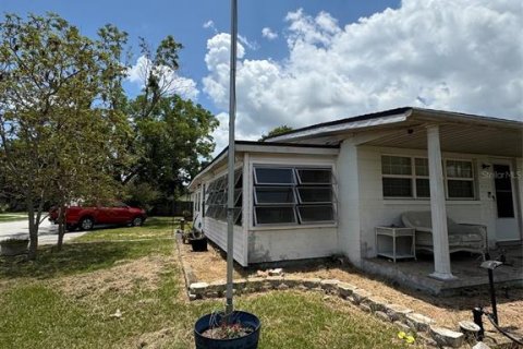 House in Kissimmee, Florida 3 bedrooms, 132.29 sq.m. № 2201073 - photo 2