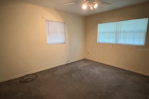 House in Kissimmee, Florida 3 bedrooms, 132.29 sq.m. № 2201073 - photo 20