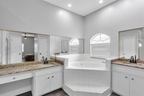 House in Lakeland, Florida 4 bedrooms, 182.09 sq.m. № 1901900 - photo 17