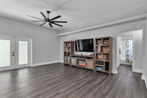 House in Lakeland, Florida 4 bedrooms, 182.09 sq.m. № 1901900 - photo 10