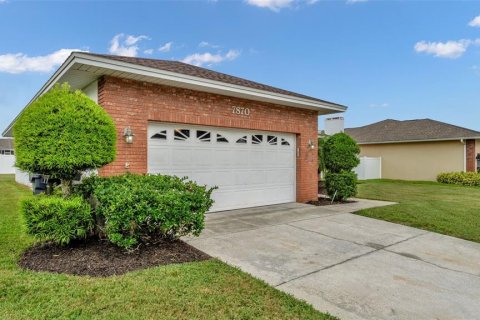 House in Lakeland, Florida 4 bedrooms, 182.09 sq.m. № 1901900 - photo 4