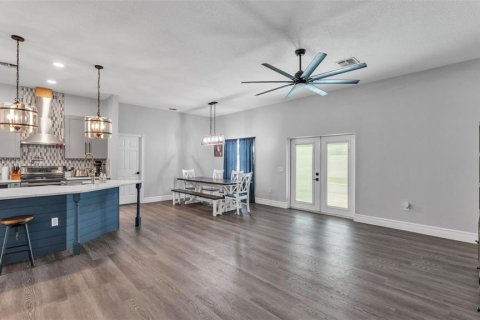 House in Lakeland, Florida 4 bedrooms, 182.09 sq.m. № 1901900 - photo 9