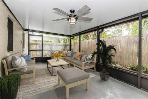 Casa en alquiler en Tampa, Florida, 3 dormitorios, 137.96 m2 № 1878056 - foto 5