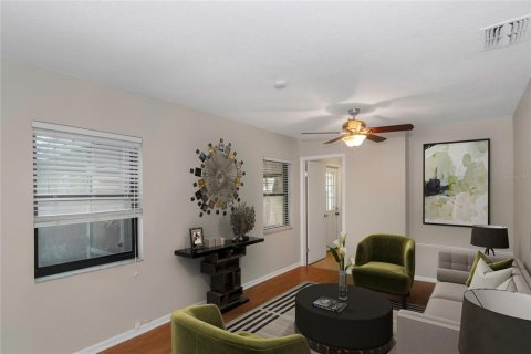 Casa en alquiler en Tampa, Florida, 3 dormitorios, 137.96 m2 № 1878056 - foto 4