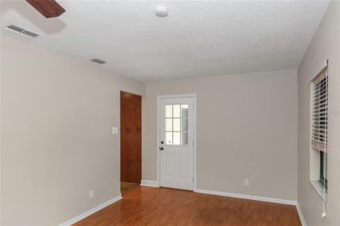 Casa en alquiler en Tampa, Florida, 3 dormitorios, 137.96 m2 № 1878056 - foto 28