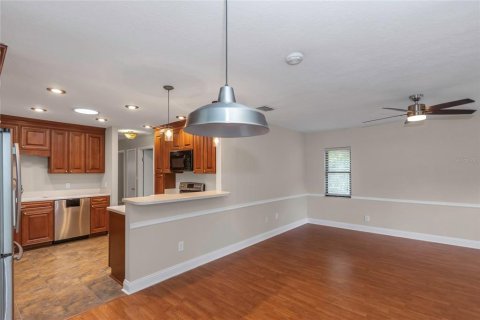 Casa en alquiler en Tampa, Florida, 3 dormitorios, 137.96 m2 № 1878056 - foto 13