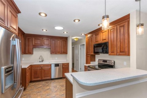 Casa en alquiler en Tampa, Florida, 3 dormitorios, 137.96 m2 № 1878056 - foto 17