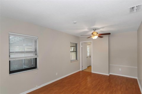 Casa en alquiler en Tampa, Florida, 3 dormitorios, 137.96 m2 № 1878056 - foto 27