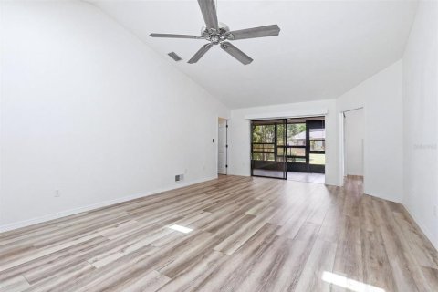 Villa ou maison à vendre à Sarasota, Floride: 2 chambres, 135.27 m2 № 2137179 - photo 17