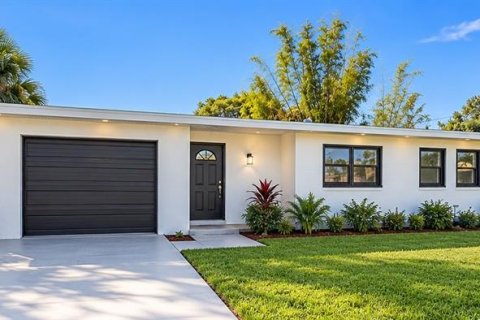 Villa ou maison à Merrit Island, Floride 3 chambres, 119.1 m2 № 2415375