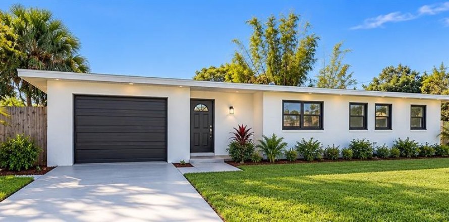 Villa ou maison à Merrit Island, Floride 3 chambres, 119.1 m2 № 2415375