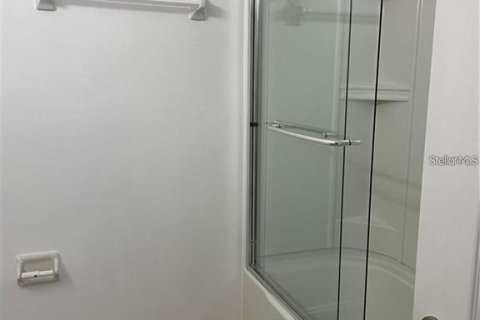 Touwnhouse à louer à Orlando, Floride: 3 chambres, 135.73 m2 № 2378238 - photo 17