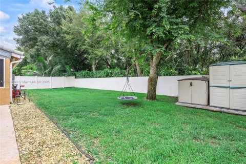 House in Miramar, Florida 4 bedrooms, 151.62 sq.m. № 1836743 - photo 30