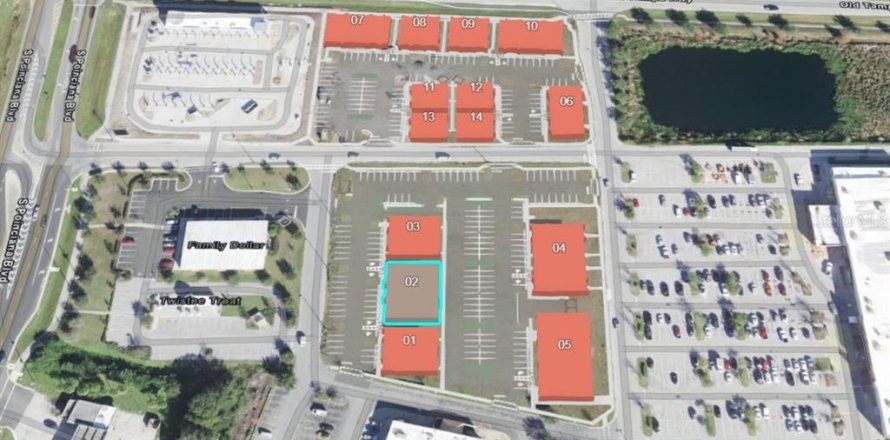 Commercial property in Kissimmee, Florida № 2114193