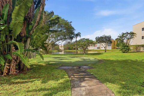 Condominio en venta en Tamarac, Florida, 2 dormitorios, 81.75 m2 № 2084496 - foto 27