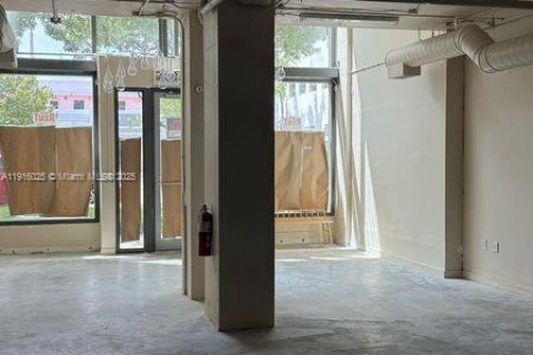 Propiedad comercial en venta en Miami Beach, Florida № 2054670 - foto 6