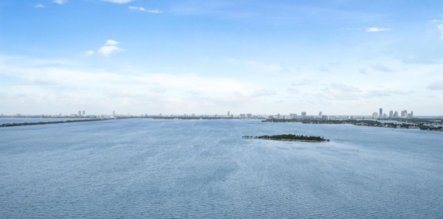 Condo à Miami, Floride, 4 chambres № 1120237