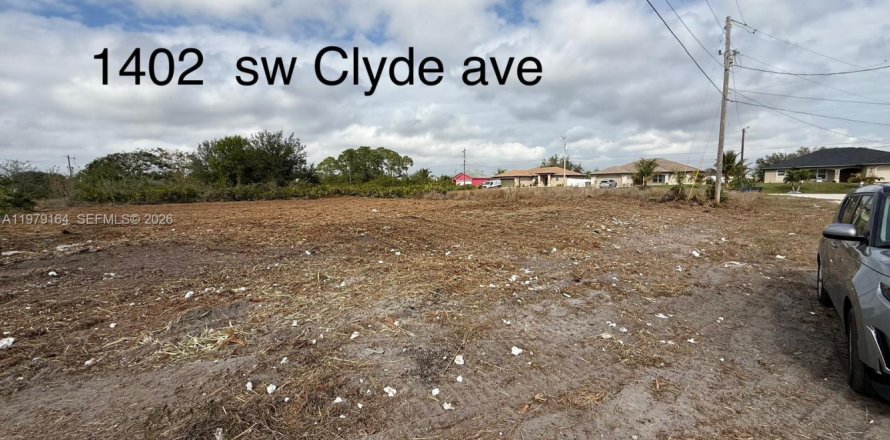 Land in Lehigh Acres, Florida № 2158372