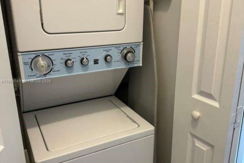 Condominio en alquiler en Aventura, Florida, 2 dormitorios, 109.72 m2 № 2030654 - foto 10