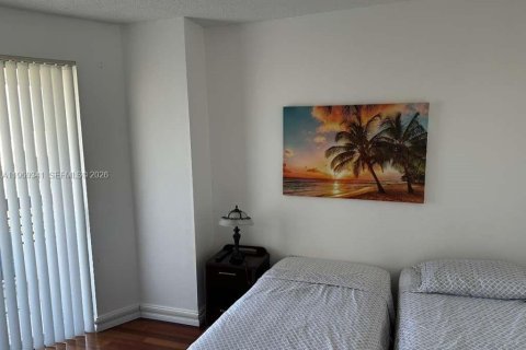 Condominio en alquiler en Aventura, Florida, 2 dormitorios, 109.72 m2 № 2030654 - foto 6
