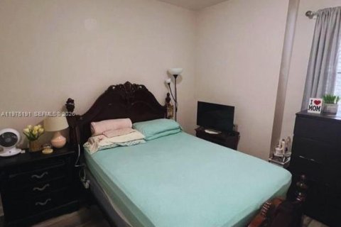 Adosado en alquiler en Miami, Florida, 3 dormitorios, 157.93 m2 № 2042742 - foto 22