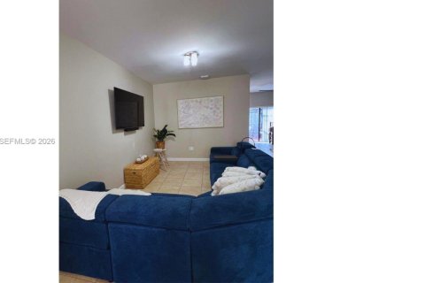 Adosado en alquiler en Miami, Florida, 3 dormitorios, 157.93 m2 № 2042742 - foto 4