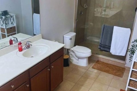 Adosado en alquiler en Miami, Florida, 3 dormitorios, 157.93 m2 № 2042742 - foto 26