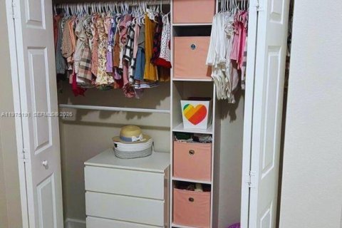 Adosado en alquiler en Miami, Florida, 3 dormitorios, 157.93 m2 № 2042742 - foto 21