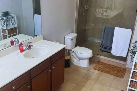 Adosado en alquiler en Miami, Florida, 3 dormitorios, 157.93 m2 № 2042742 - foto 27