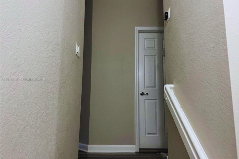 Adosado en alquiler en Miami, Florida, 3 dormitorios, 157.93 m2 № 2042742 - foto 14