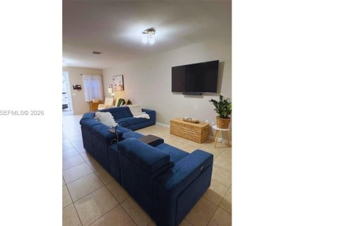 Adosado en alquiler en Miami, Florida, 3 dormitorios, 157.93 m2 № 2042742 - foto 6