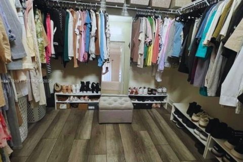 Adosado en alquiler en Miami, Florida, 3 dormitorios, 157.93 m2 № 2042742 - foto 19