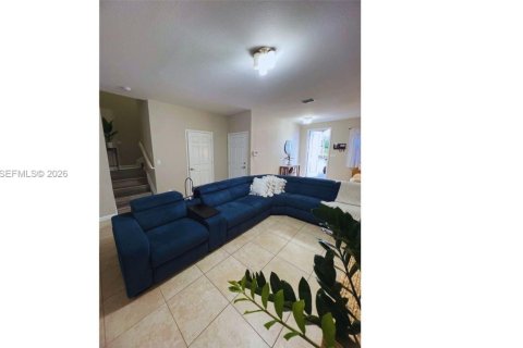 Adosado en alquiler en Miami, Florida, 3 dormitorios, 157.93 m2 № 2042742 - foto 5