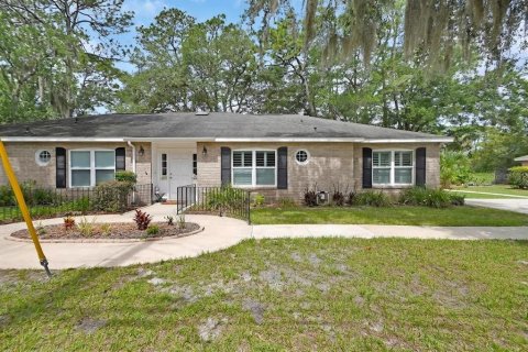 Condo in DeLand, Florida, 2 bedrooms № 2107911