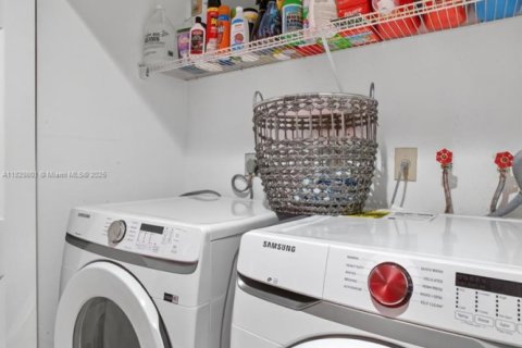 Villa ou maison à vendre à Homestead, Floride: 3 chambres, 147.62 m2 № 1964079 - photo 30