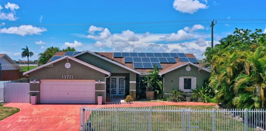 Villa ou maison à Homestead, Floride 3 chambres, 147.62 m2 № 1964079